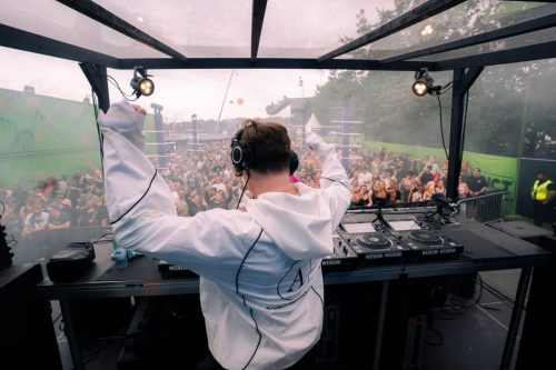 WKND25 DAY1 193614 Larrylahde 00777