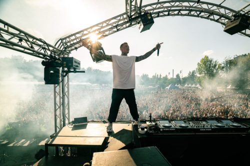 WKND25 DAY2 184915 Larrylahde 02534-1